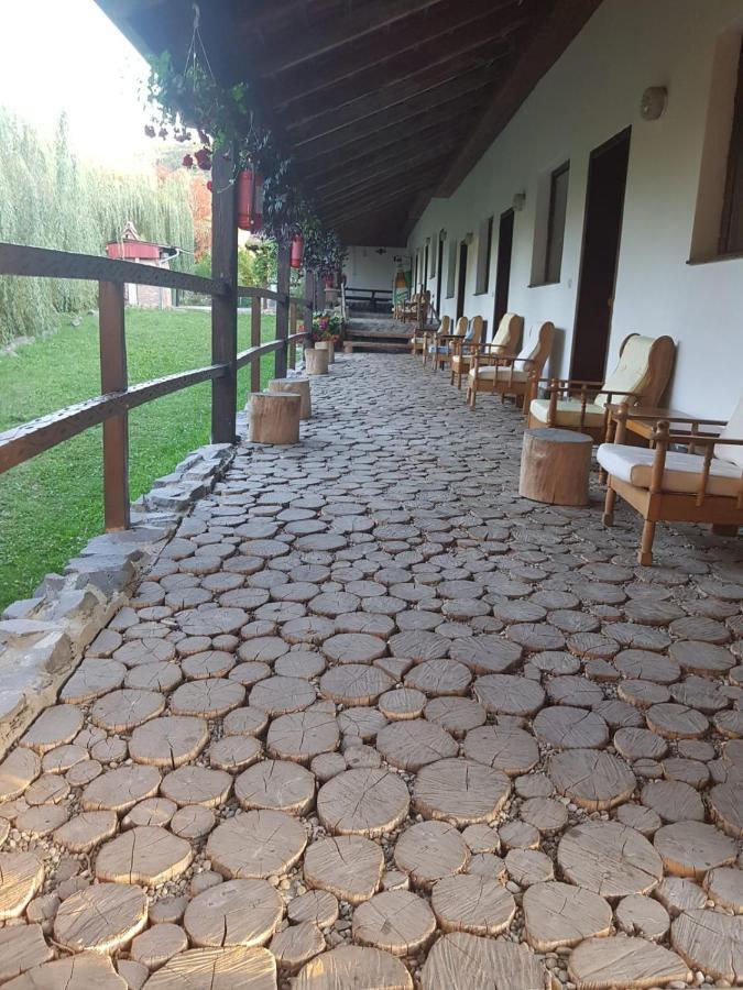 Vila Sura Razoare Segesvár Kültér fotó